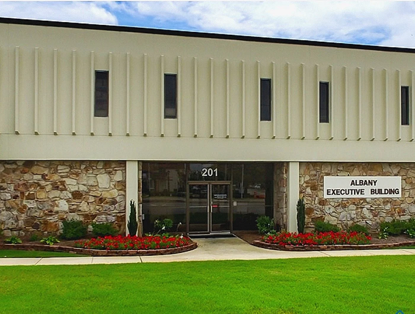 Photo 1 of 201 Gordon Drive Southeast, Suite 208, Decatur, AL 35601