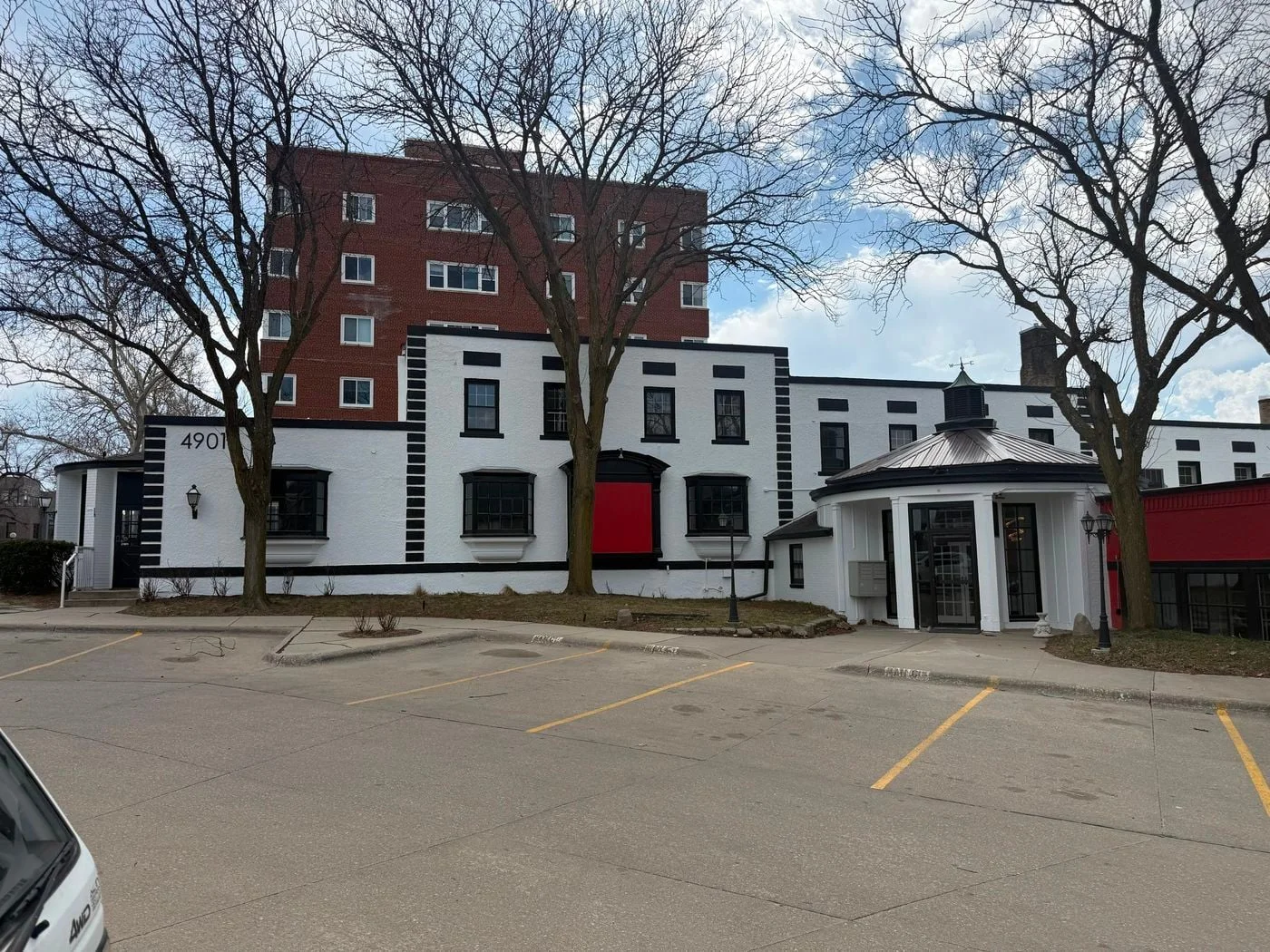 Photo 2 of 4901-4909 Dodge Street, Omaha, NE 68132