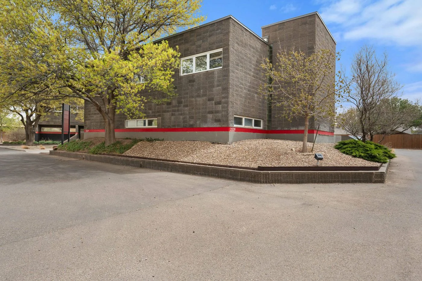 Photo 2 of 2529 74th St, Lubbock, TX 79423