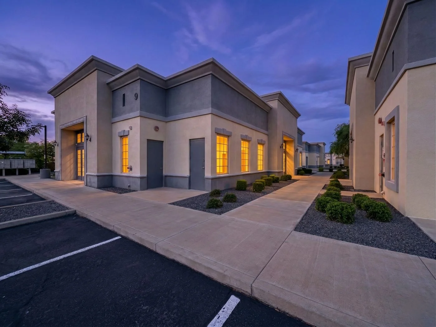 Photo 2 of 690 E Warner Rd, Bldg 9, Gilbert, AZ 85296