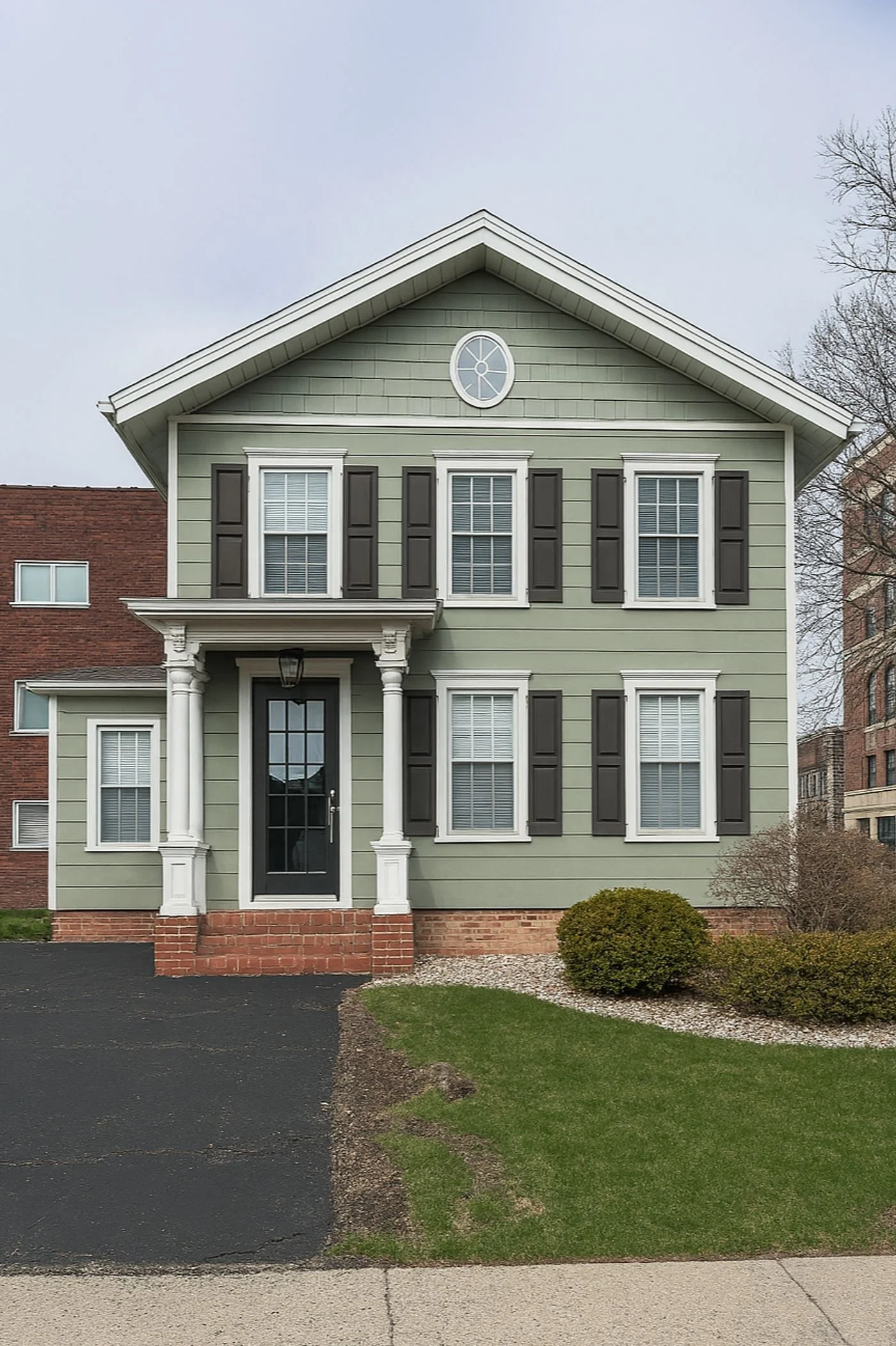 Photo 1 of 400 S Jackson St, Jackson, MI 49201