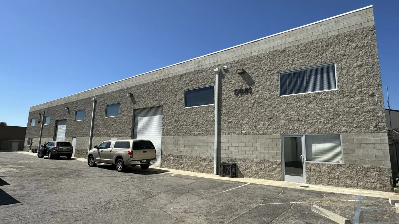 Photo 1 of 9637-9649 Owensmouth Ave, Chatsworth, CA 91311-4804