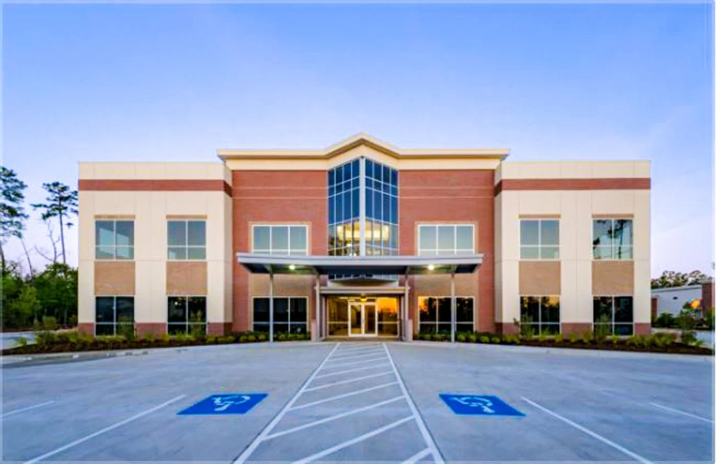 Photo 1 of 3117 College Park Dr, The Woodlands, TX 77384