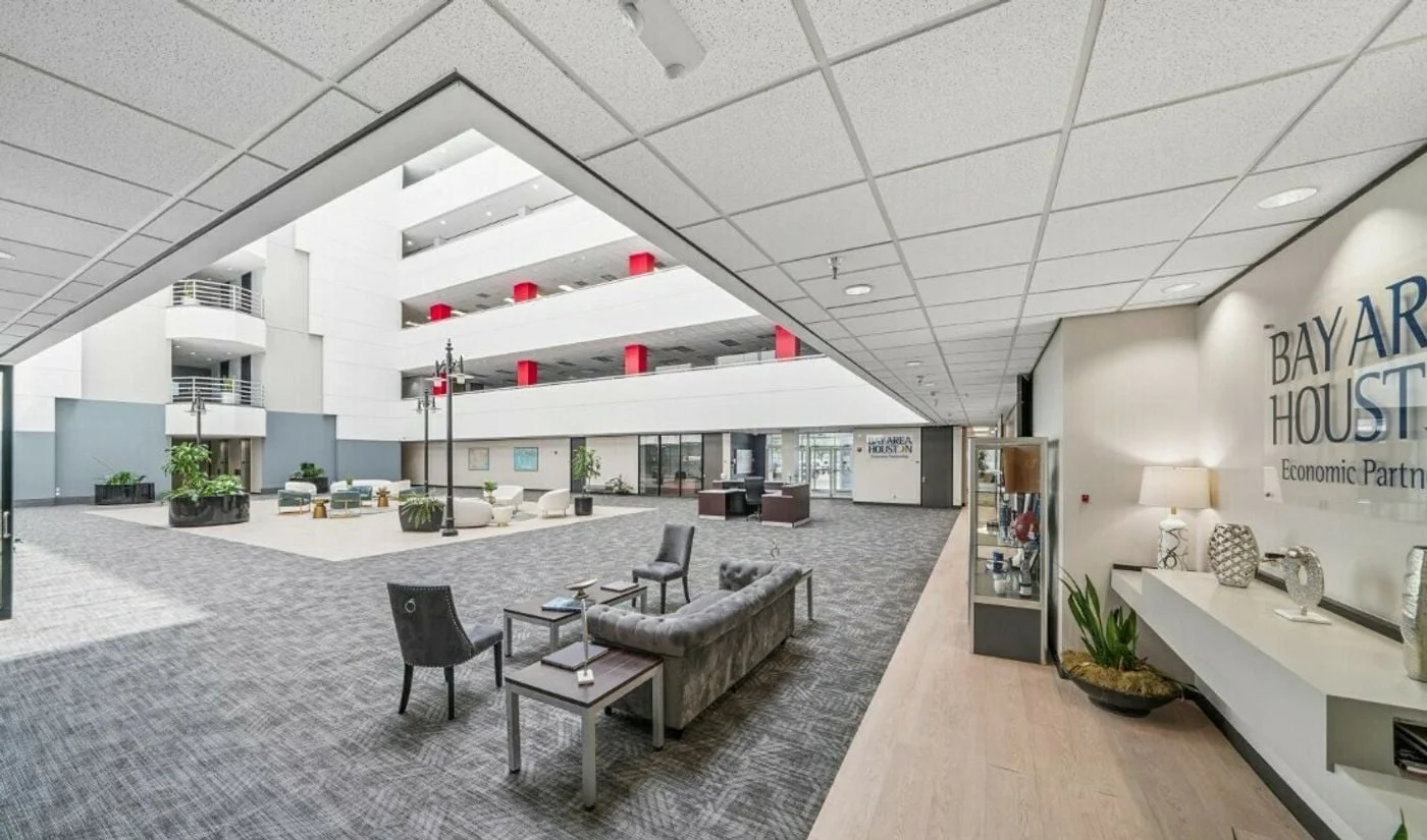 Photo 3 of 1150 Gemini St, Houston, TX 77058