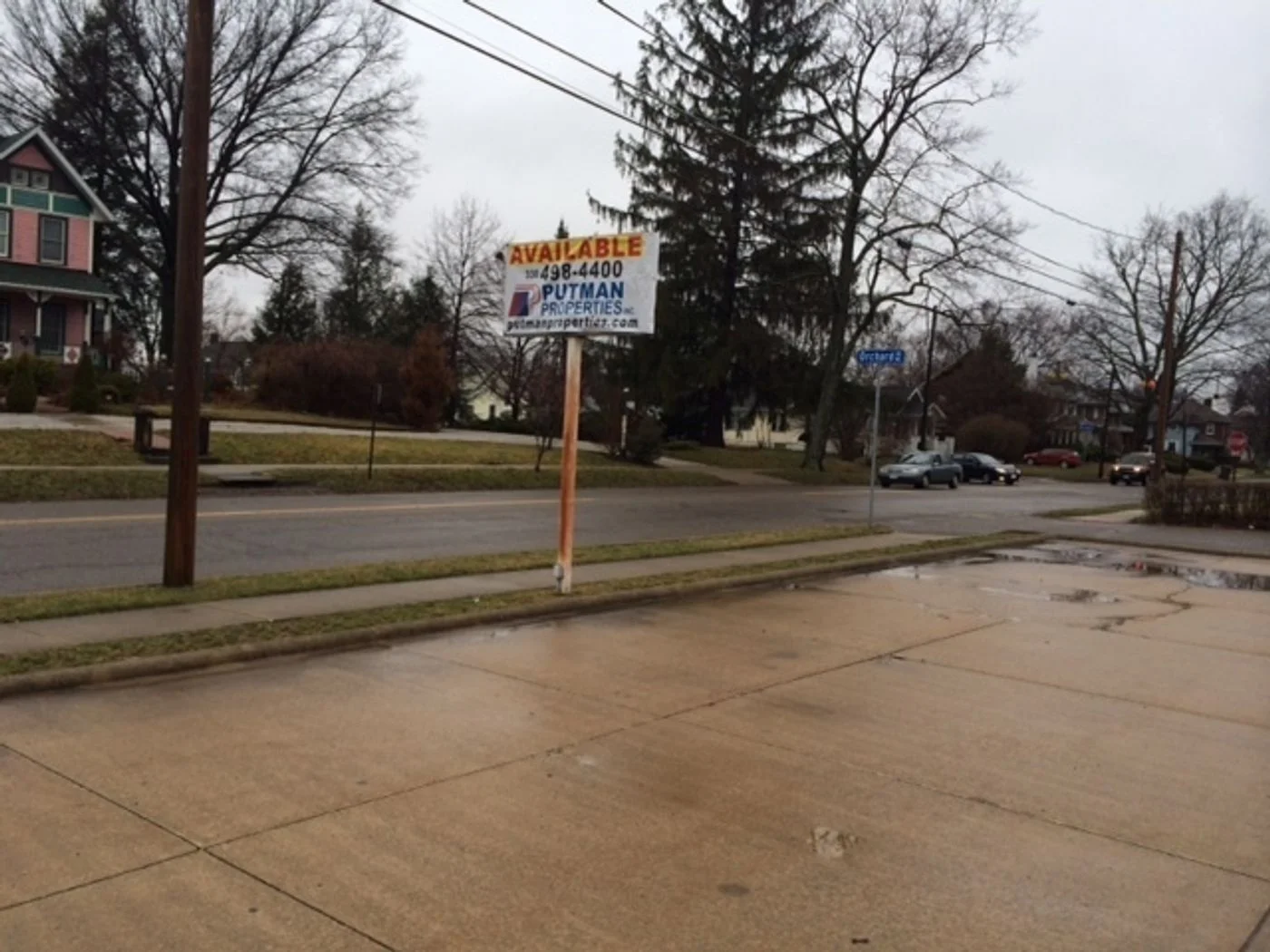 Photo 3 of 930 Amherst Road Northeast, Massillon, OH 44646