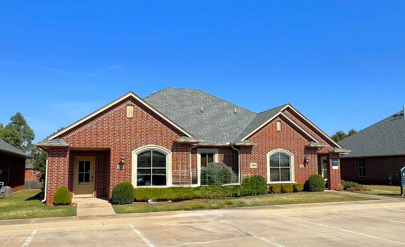 Photo 2 of 1961 W 33rd St, Edmond, OK 73013