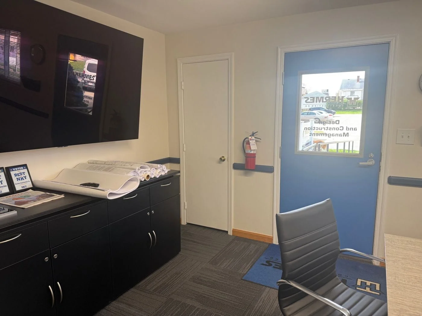 Photo 2 of 8 Girard St, Florence, KY 41042