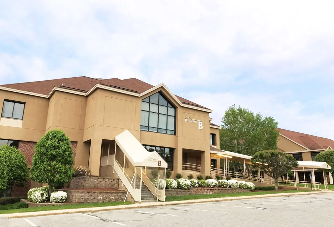 Photo 1 of 44 Birch St, Derry, NH 03038