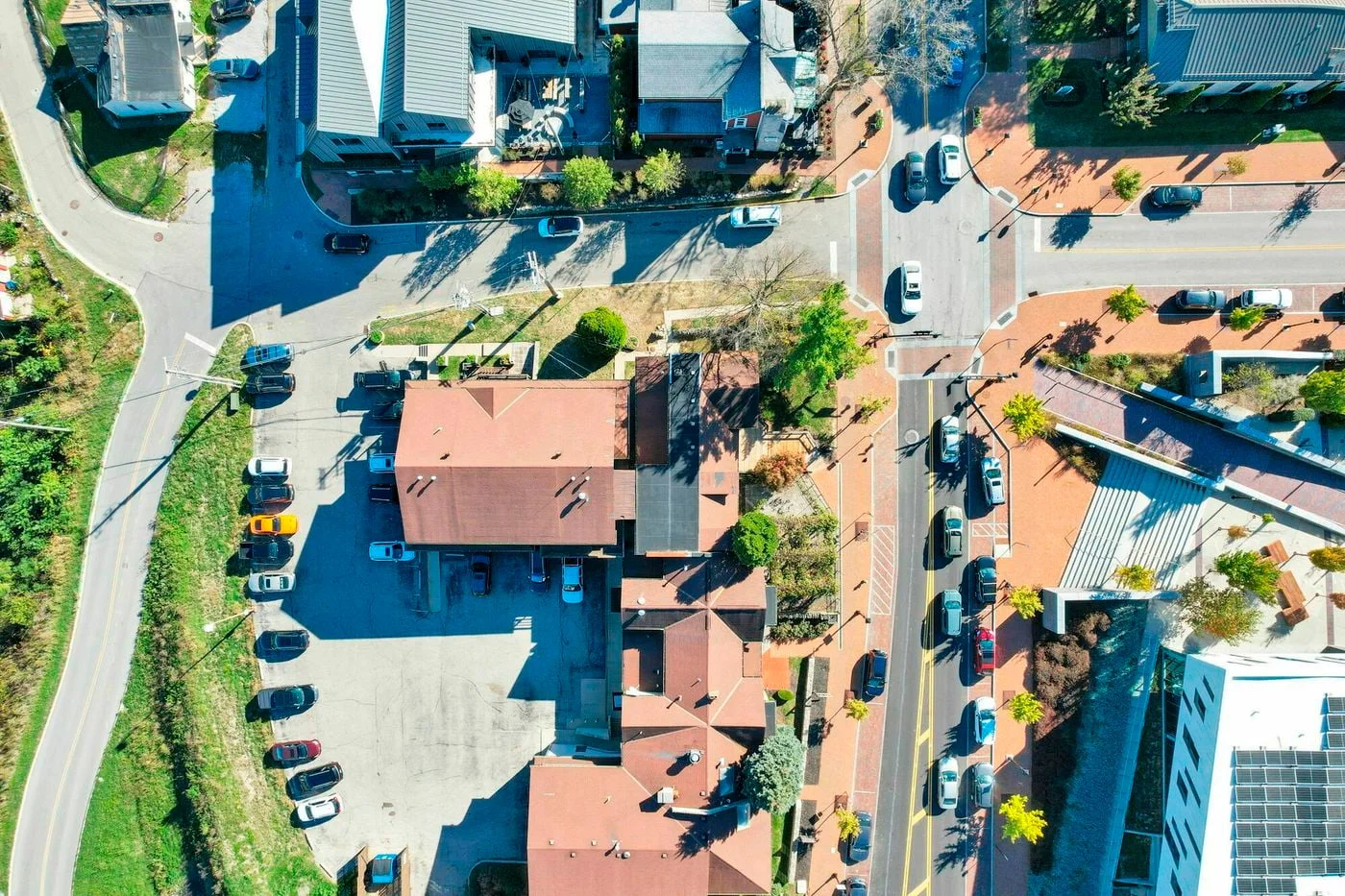 Photo 2 of 20 North St, Dublin, OH 43017