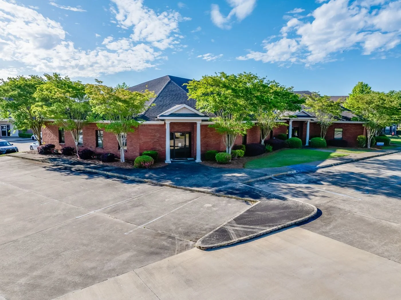 Photo 1 of 4770 Woodmere Blvd, Montgomery, AL 36106