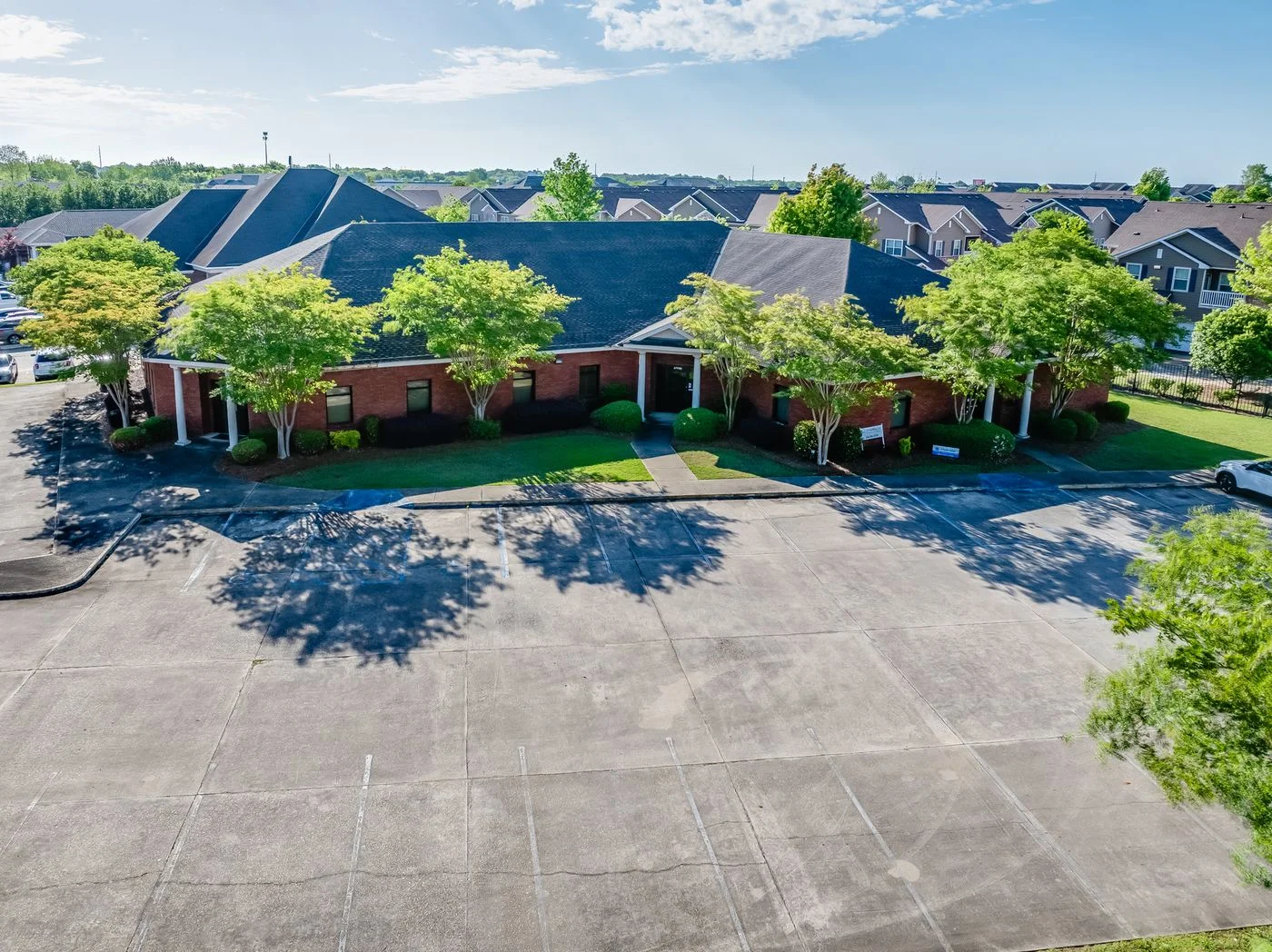 Photo 3 of 4770 Woodmere Blvd, Montgomery, AL 36106