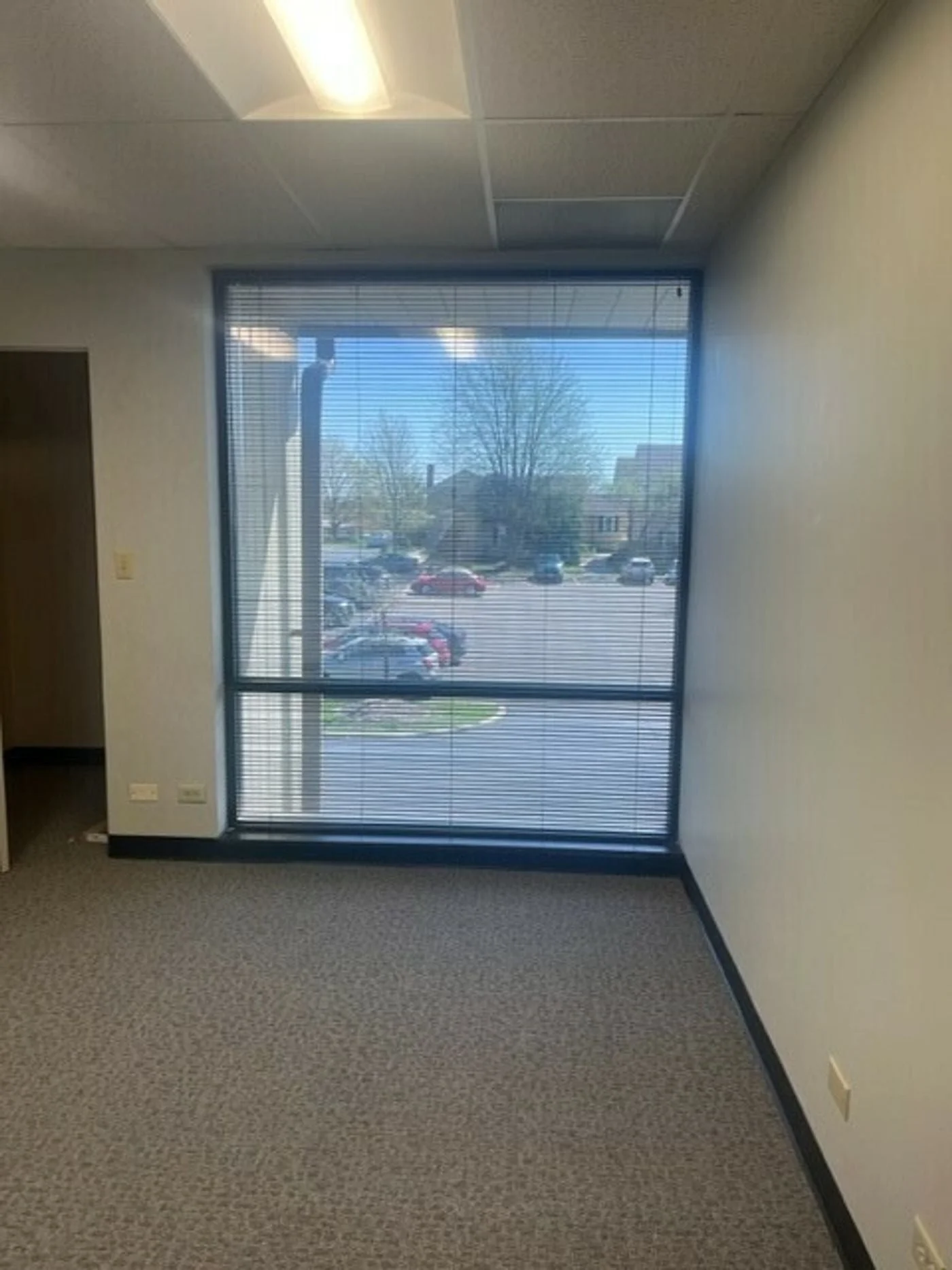 Photo 3 of 2035 Foxfield Road, Saint Charles, IL 60174