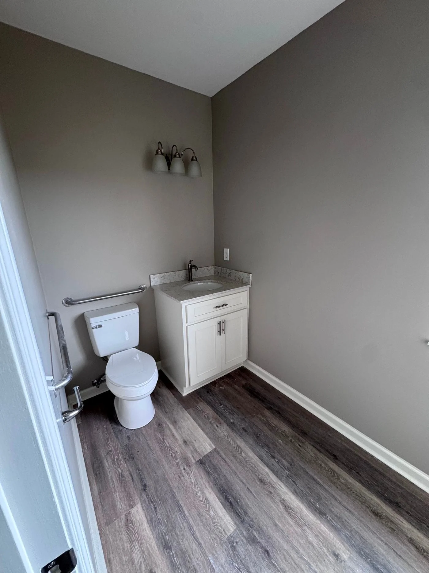 Photo 3 of 1900 South Carolina 14, Greer, SC 29650