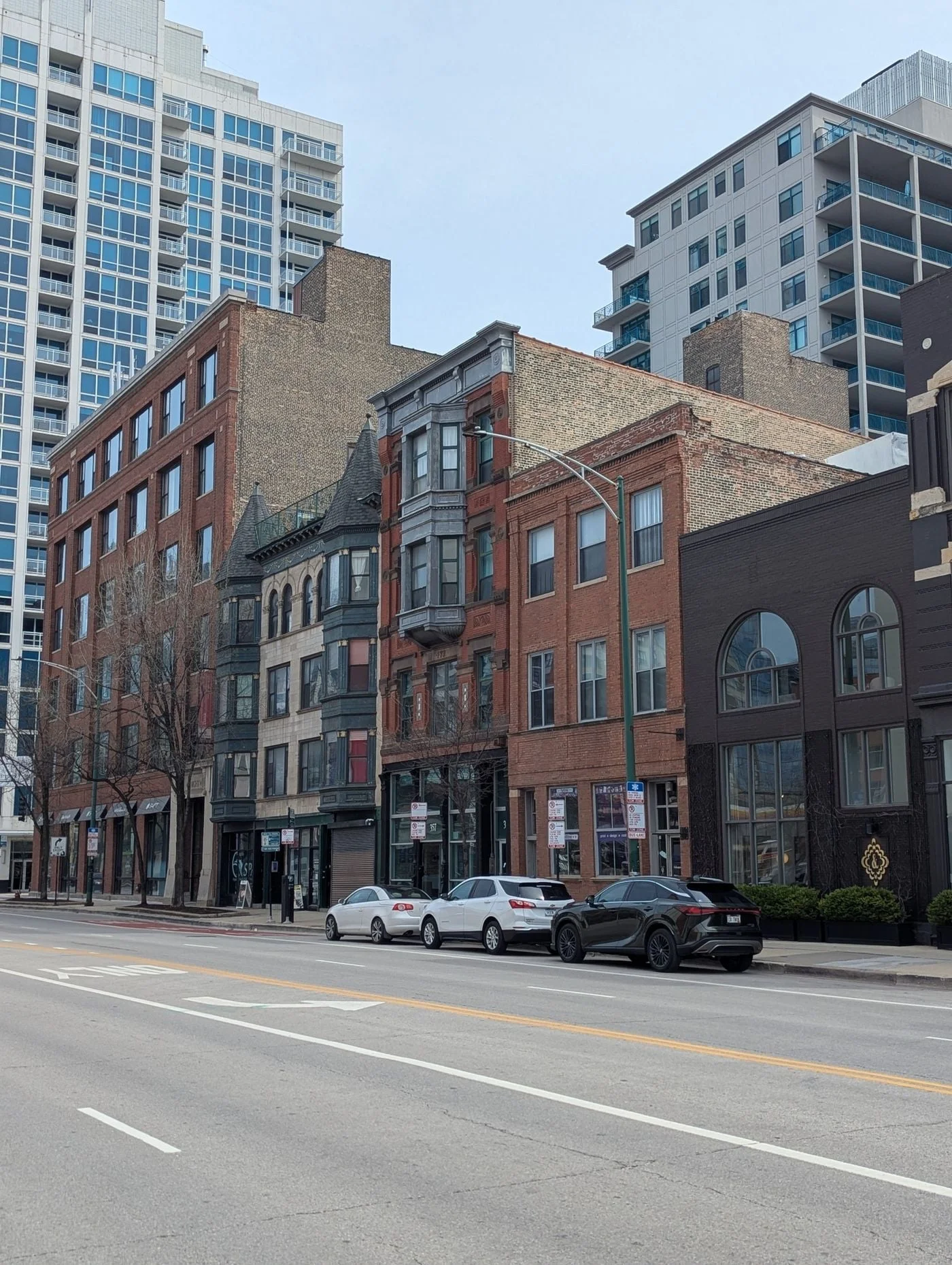 Photo 2 of 357 West Chicago Avenue, Chicago, IL 60654