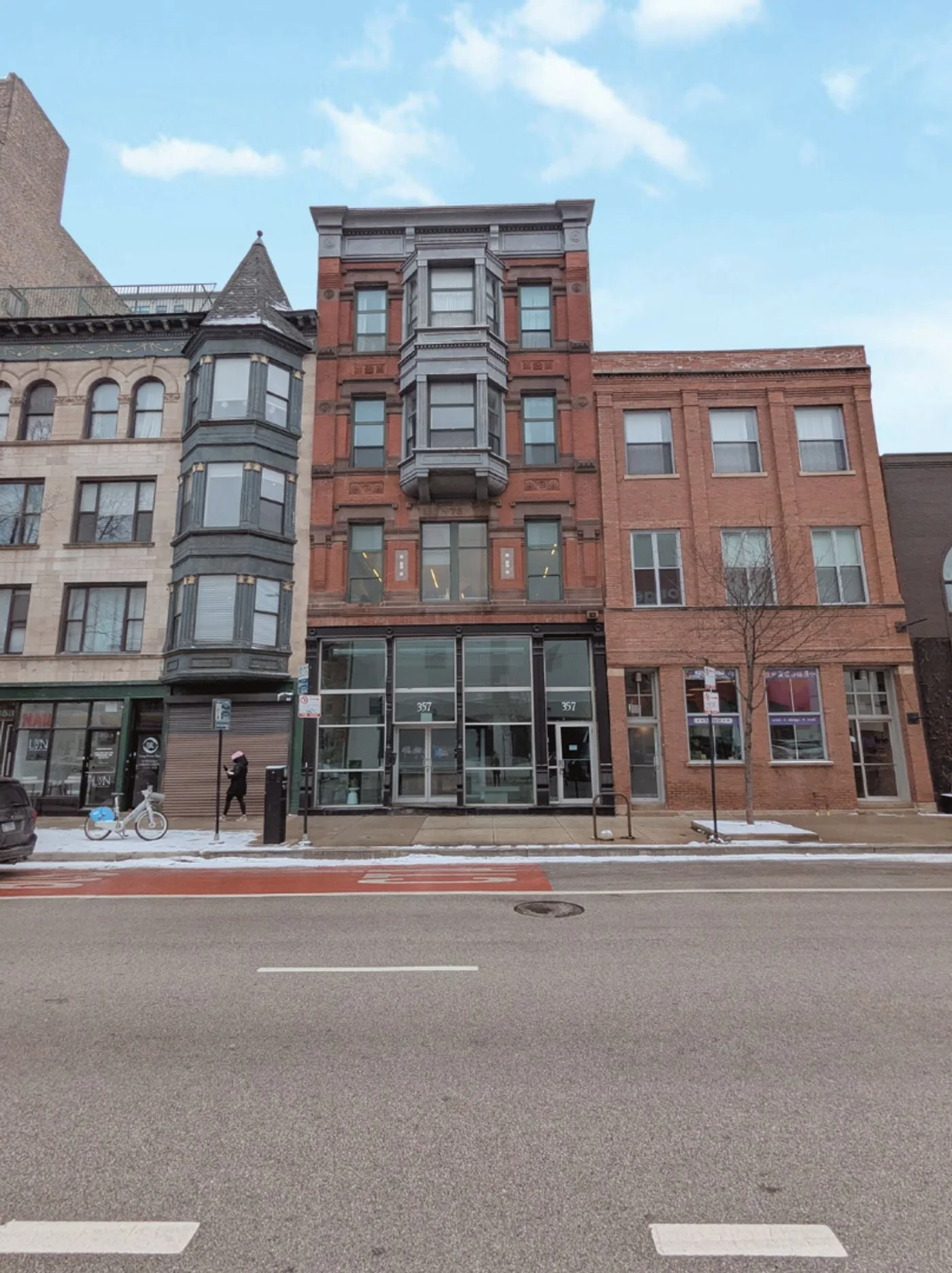 Photo 3 of 357 West Chicago Avenue, Chicago, IL 60654