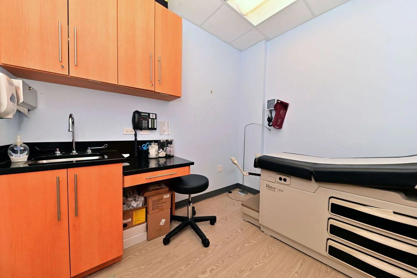 Photo 2 of 2734 North Lincoln Avenue, Chicago, IL 60614