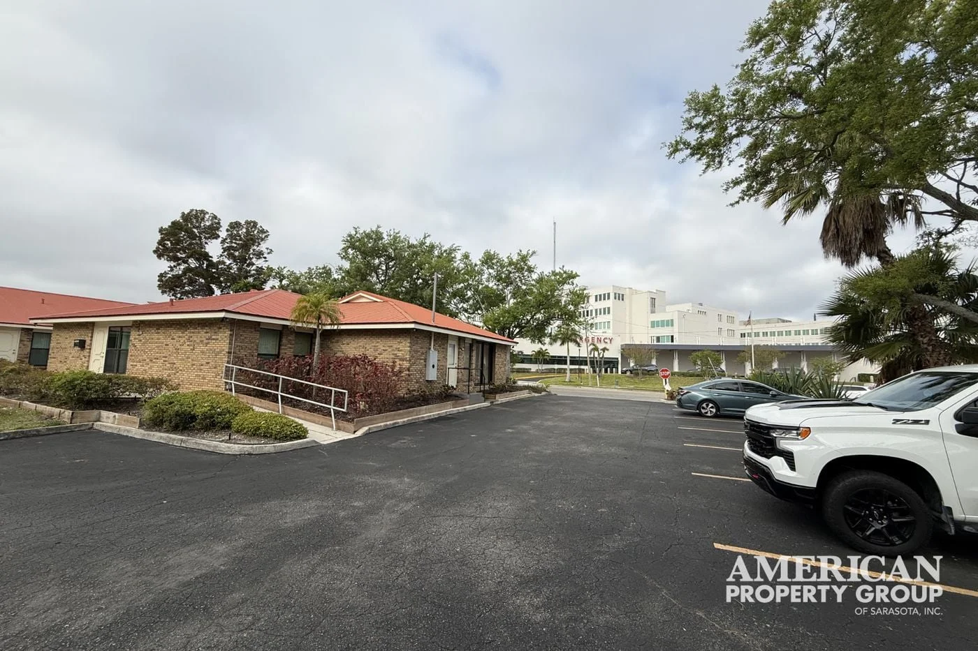 Photo 2 of 201 2nd Street East, Bradenton, FL 34207