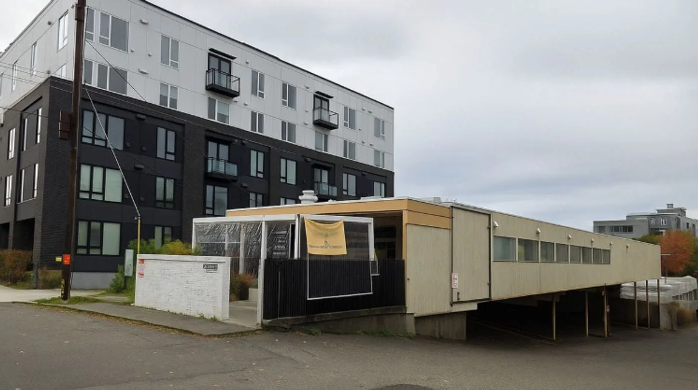 Photo 1 of 8535 Phinney Ave N, Seattle, WA 98103