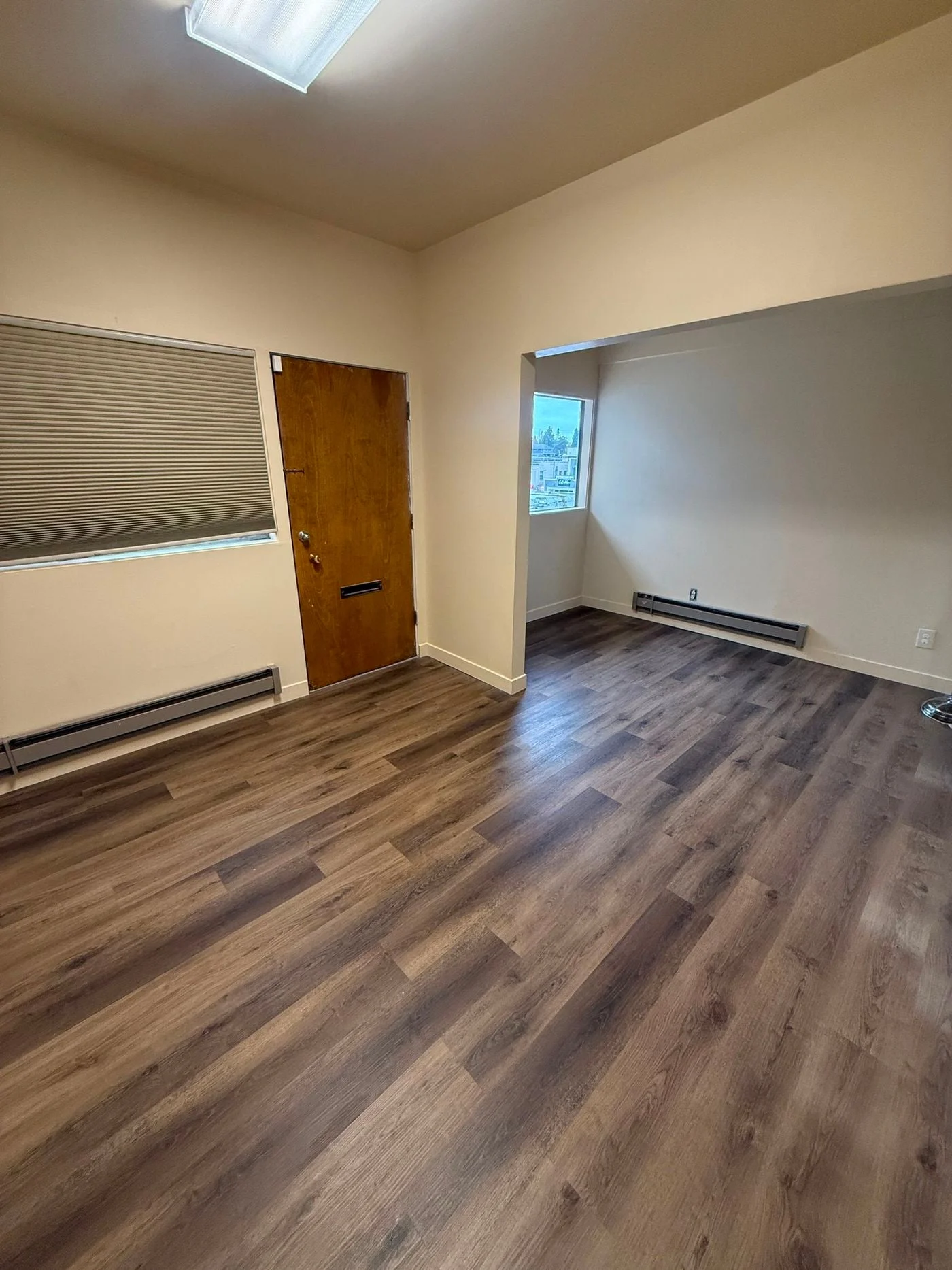 Photo 2 of 8535 Phinney Ave N, Seattle, WA 98103