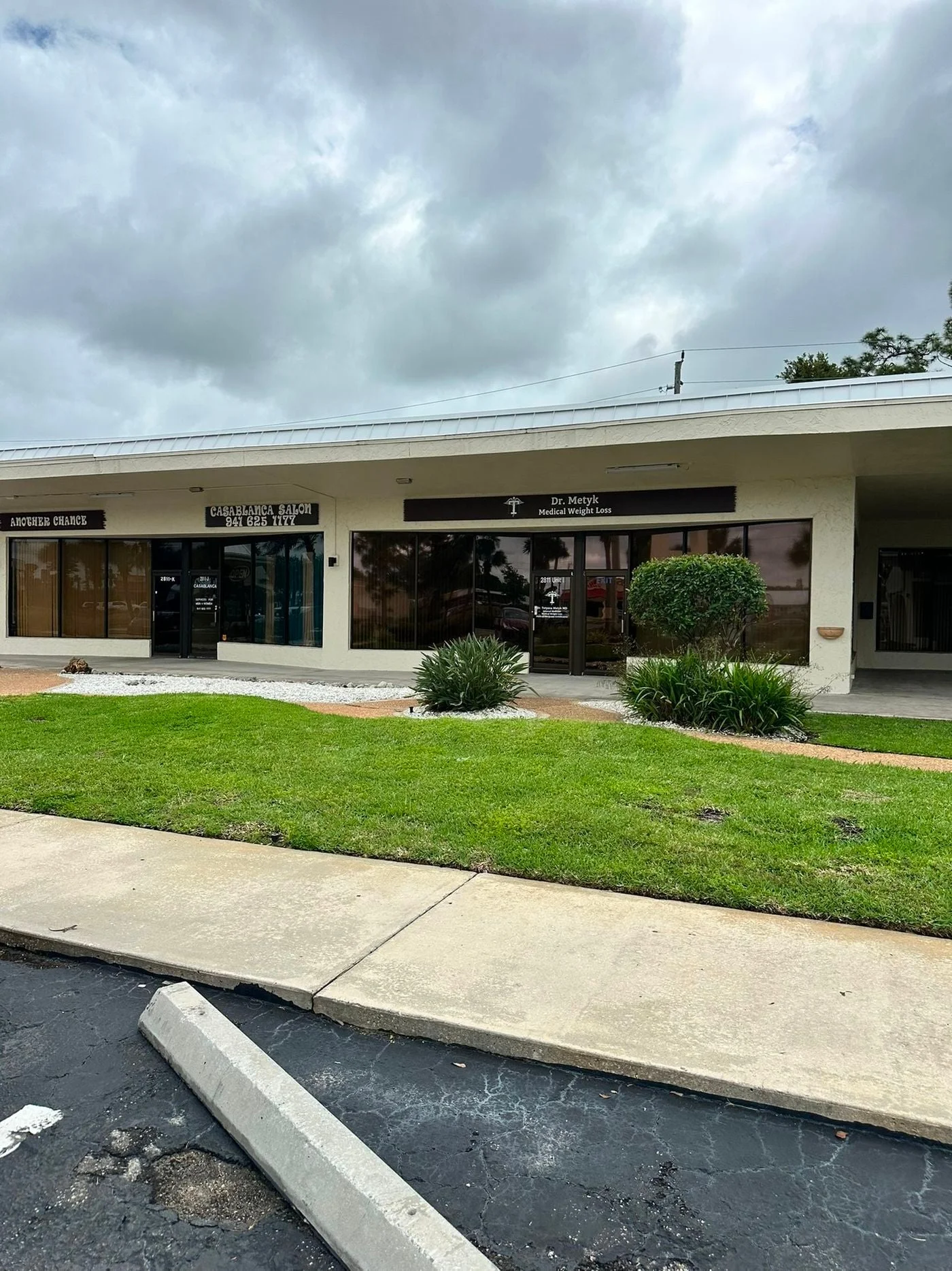 Photo 1 of 2811 Tamiami Trl Ste I, Port Charlotte, FL 33952