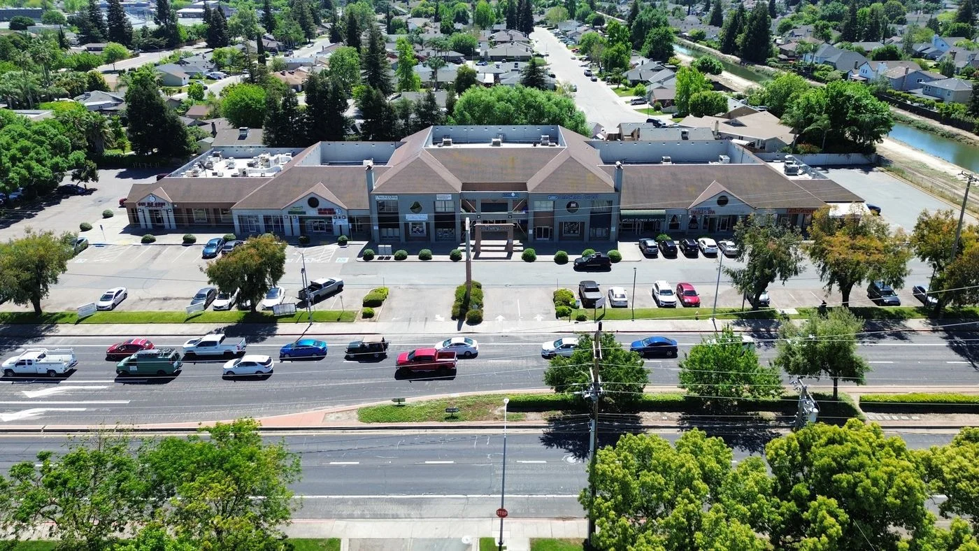 Photo 2 of 1420 West Kettleman Lane, Lodi, CA 95242
