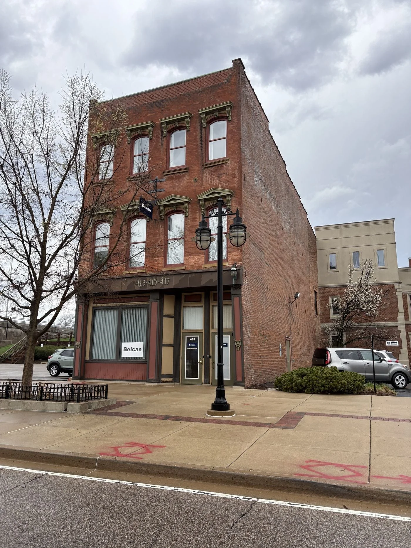 Photo 1 of 413 Southwest Washington Street, Peoria, IL 61602