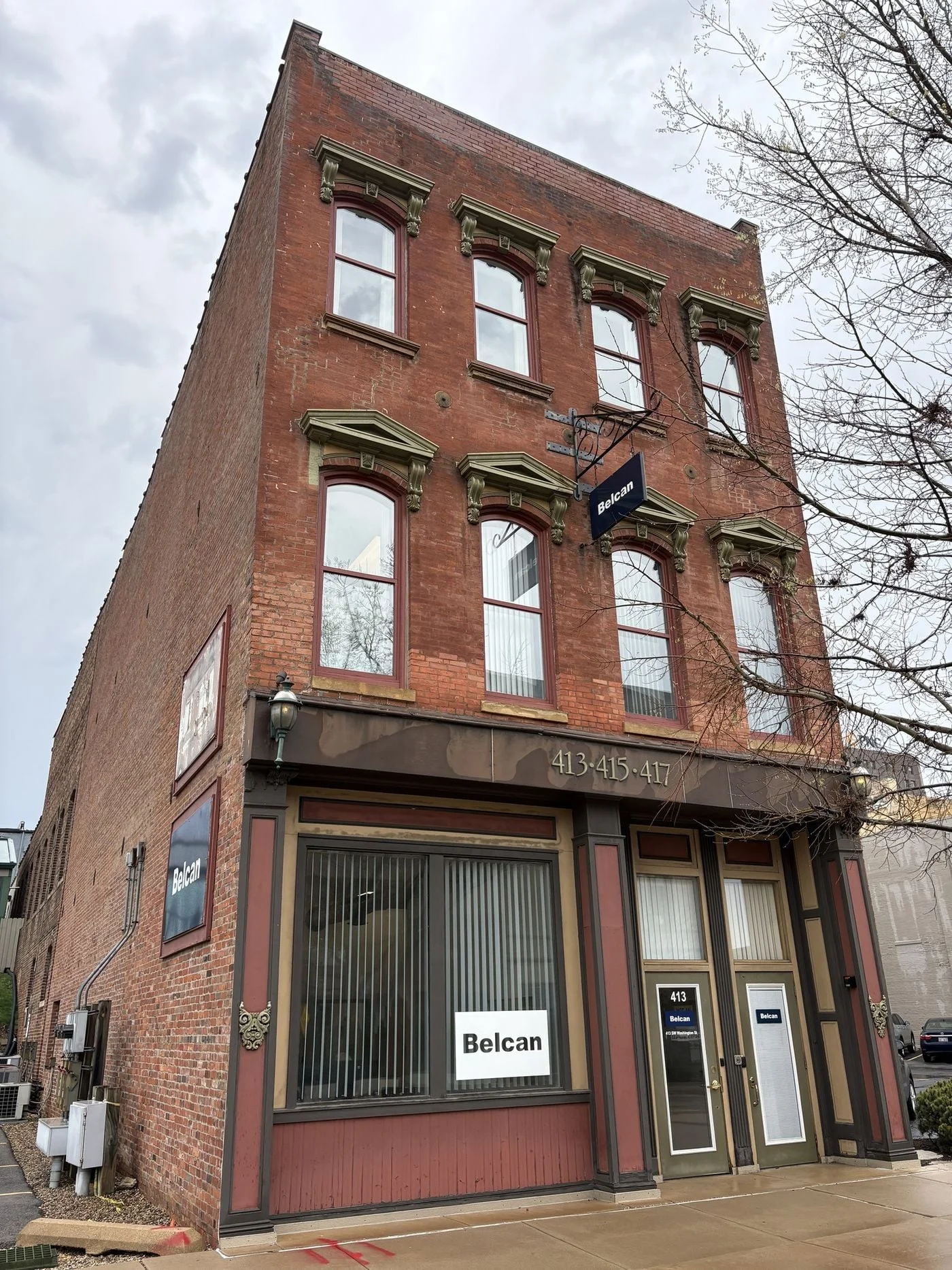 Photo 2 of 413 Southwest Washington Street, Peoria, IL 61602