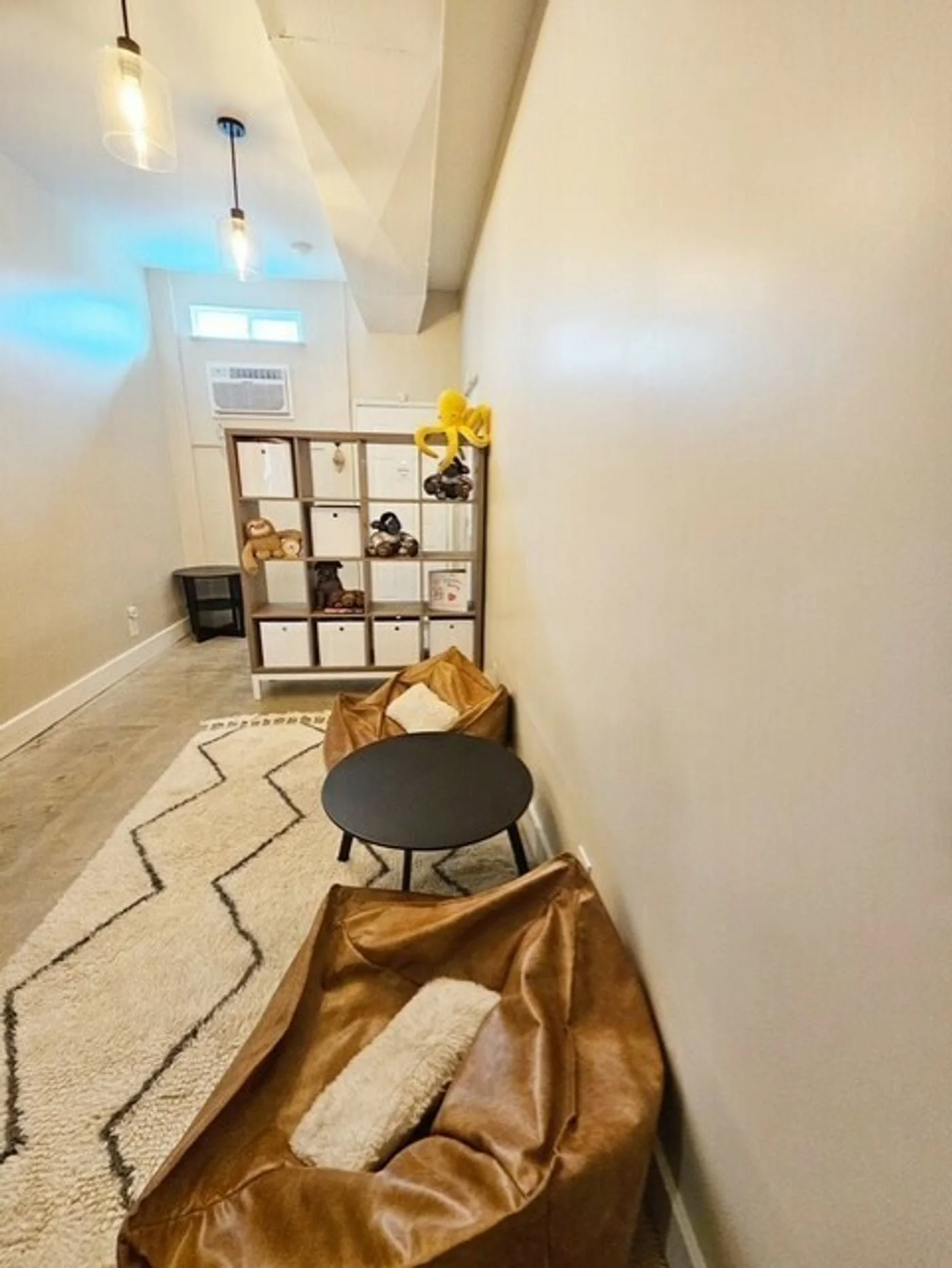 Photo 3 of 4976 Eagle Rock Boulevard, Los Angeles, CA 90041