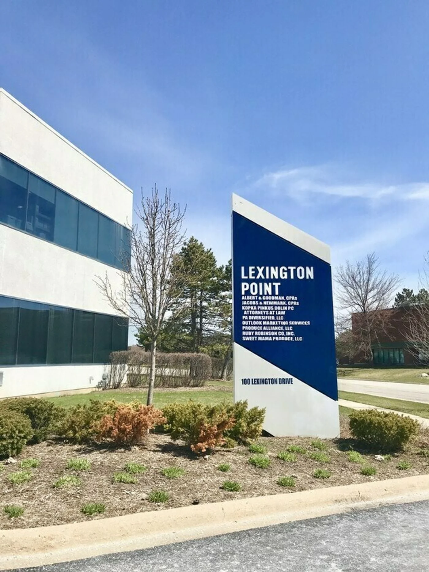 Photo 2 of 100 Lexington Dr, Buffalo Grove, IL 60089