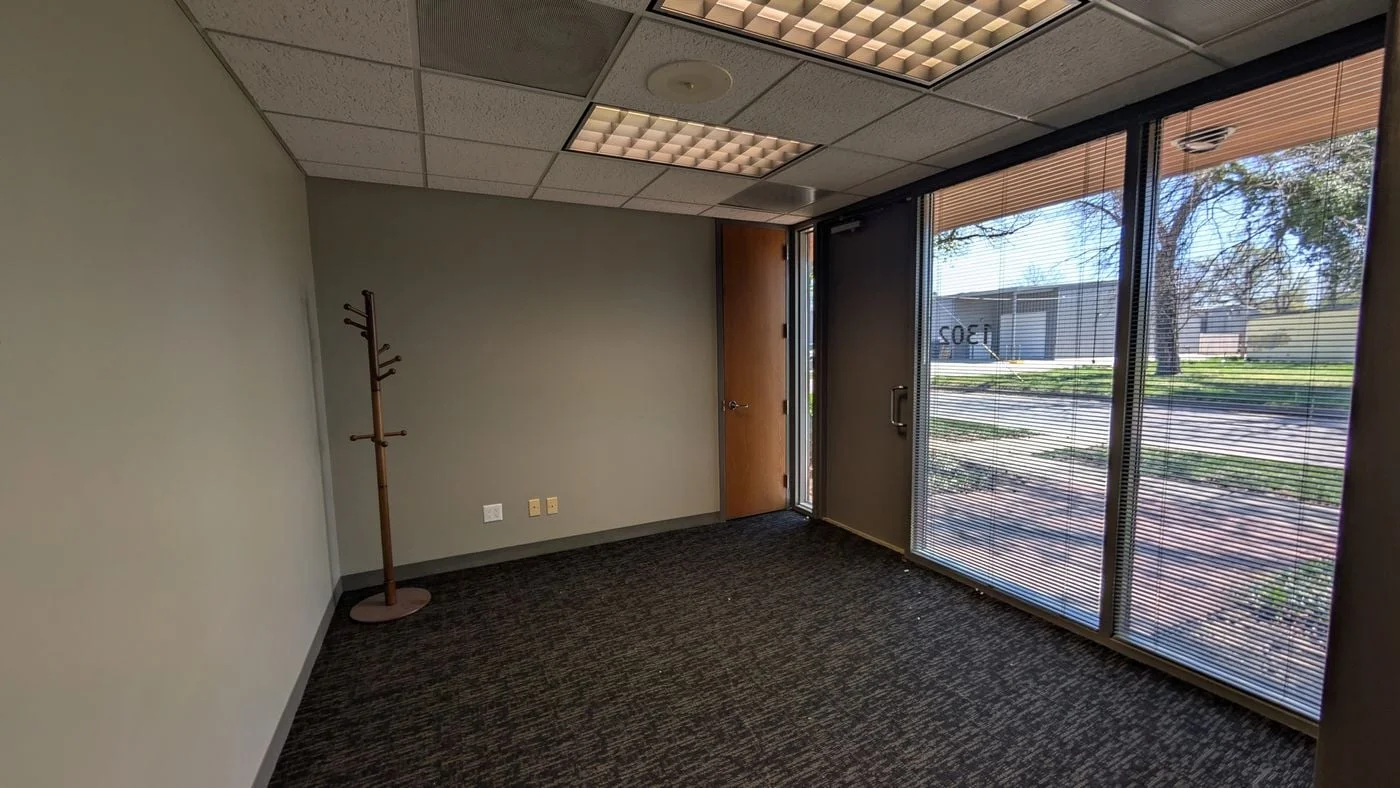 Photo 3 of 1300 E Lewis St, Wichita, KS 67211