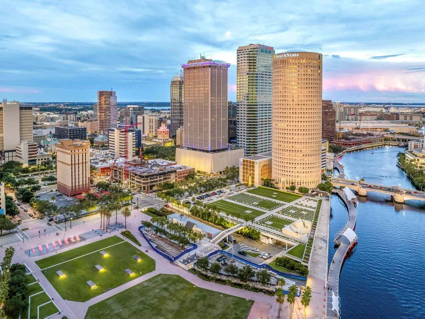 Photo 3 of 400 N Ashley Dr, Tampa, FL 33602