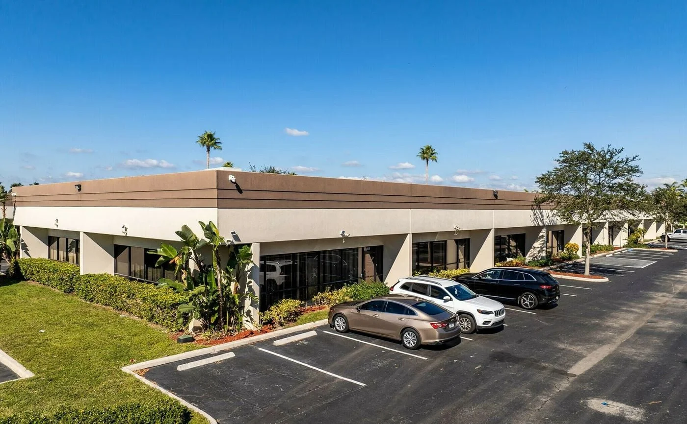 Photo 1 of 5400 S University Dr, Davie, FL 33328