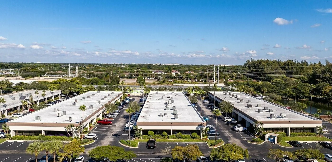 Photo 2 of 5400 S University Dr, Davie, FL 33328