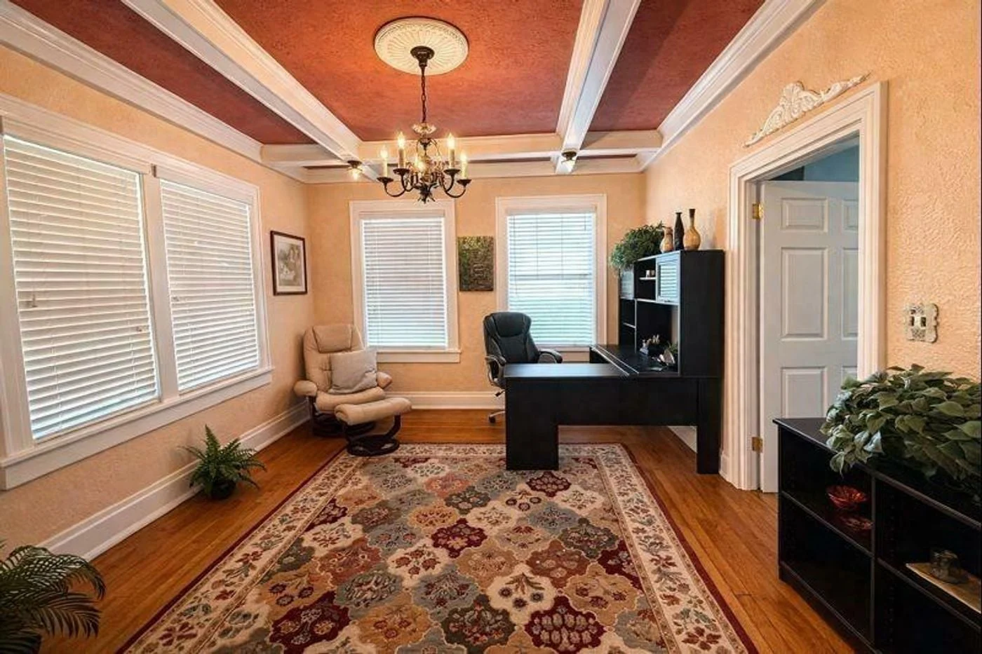 Photo 3 of 725 W Central Ave, Winter Haven, FL 33880