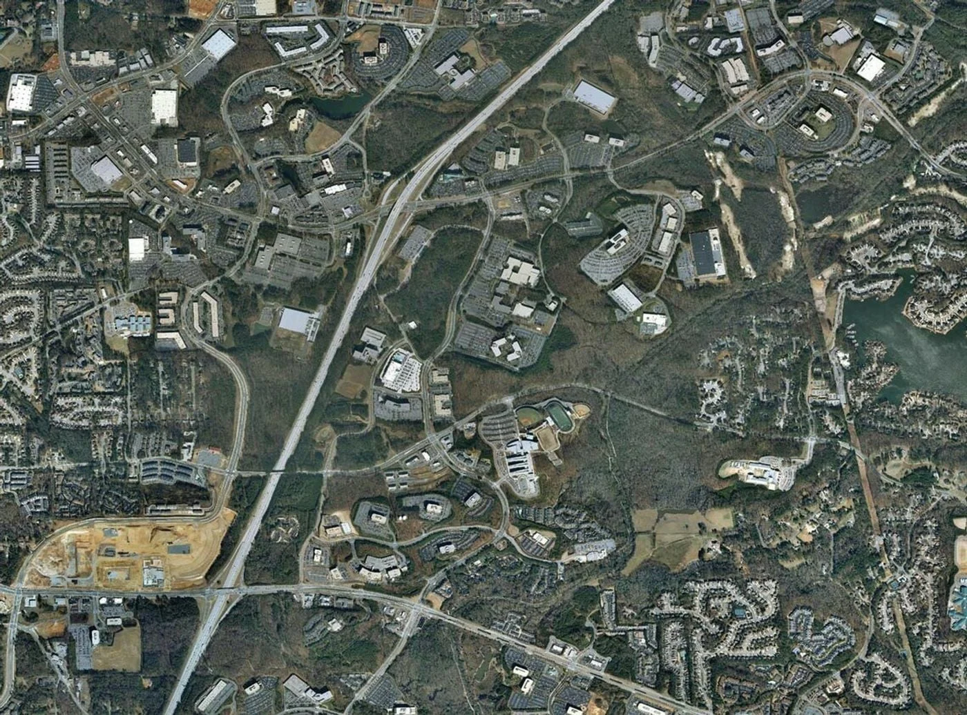 Photo 1 of 960 North Point Pkwy, Alpharetta, GA 30005