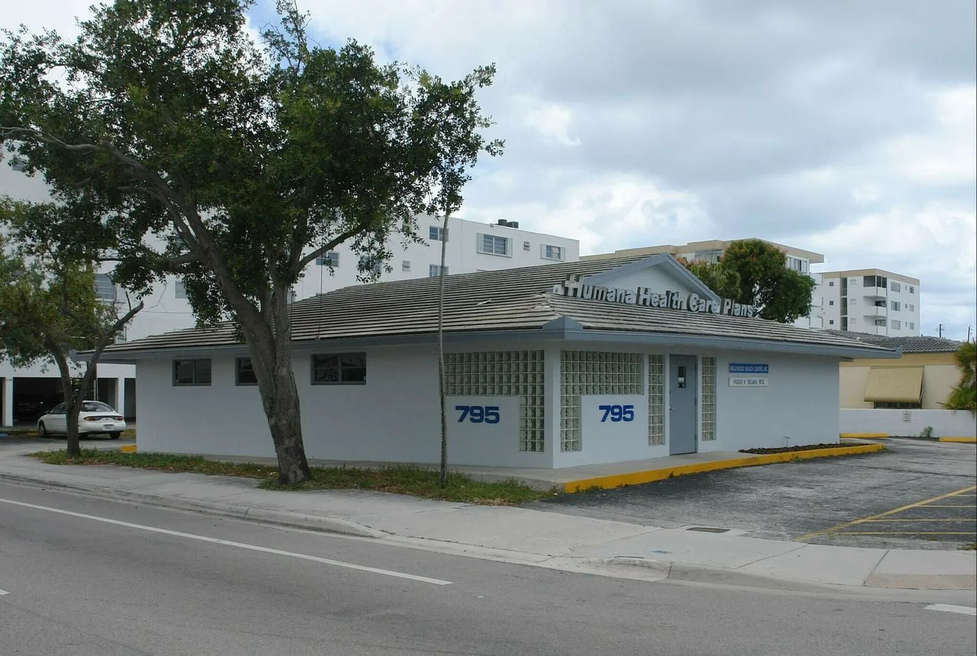 Photo 1 of 795 S Federal Hwy, Hollywood, FL 33316