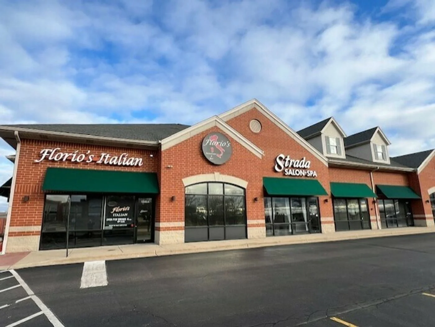 Photo 3 of 1540 Carlemont Drive, Crystal Lake, IL 60014