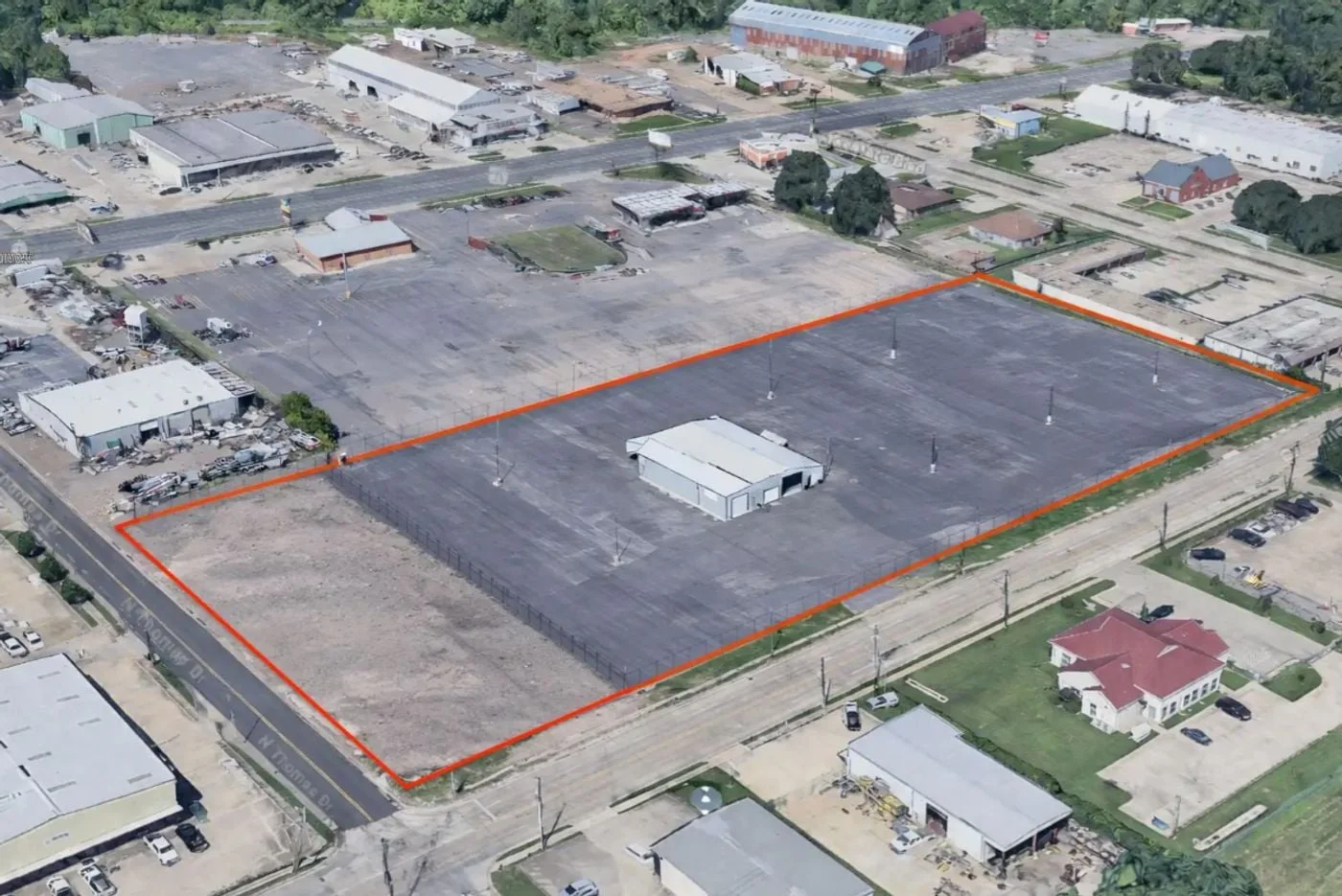 Photo 1 of 1315 Grimmett Drive, Shreveport, LA 71107