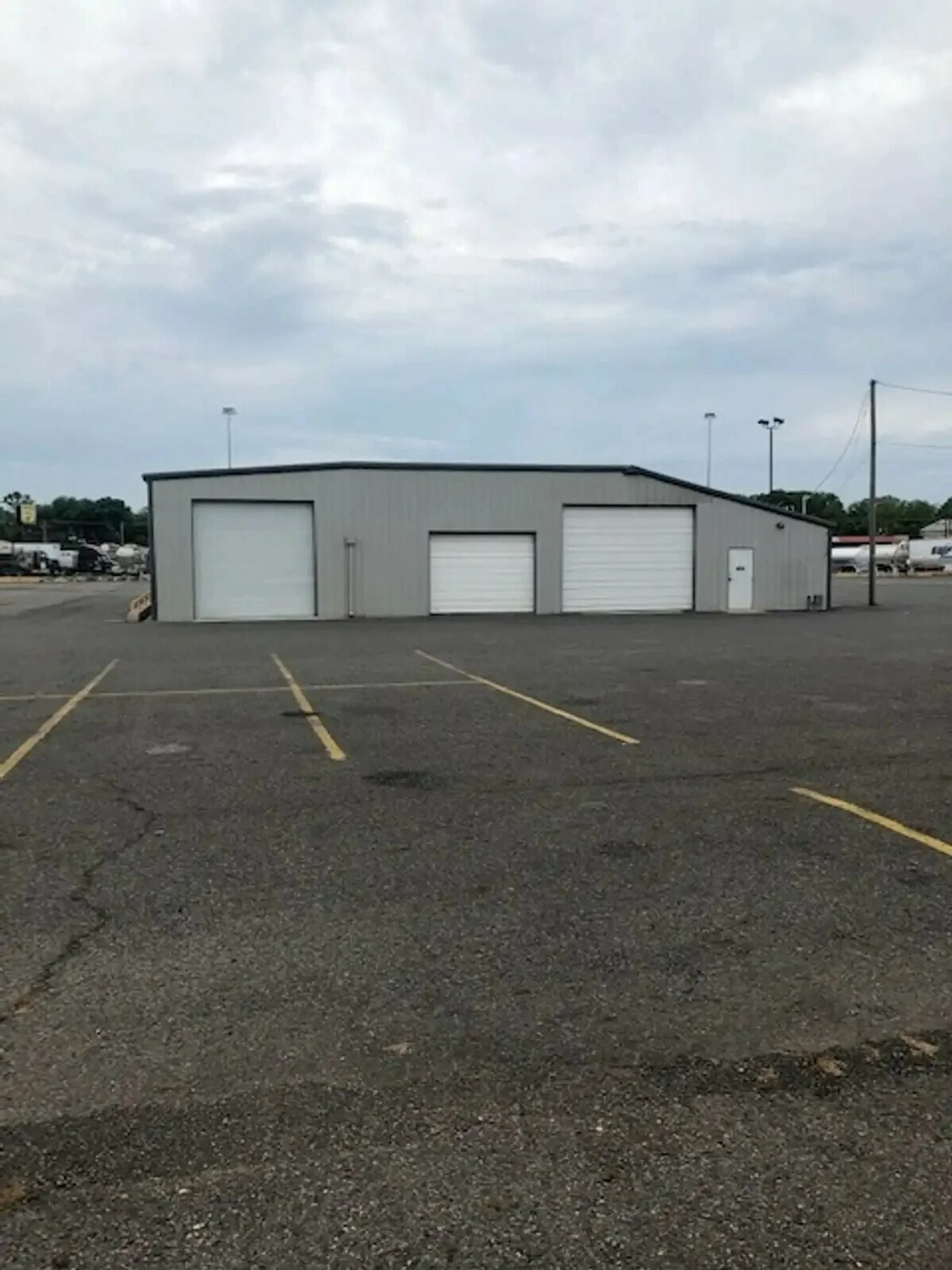 Photo 3 of 1315 Grimmett Drive, Shreveport, LA 71107