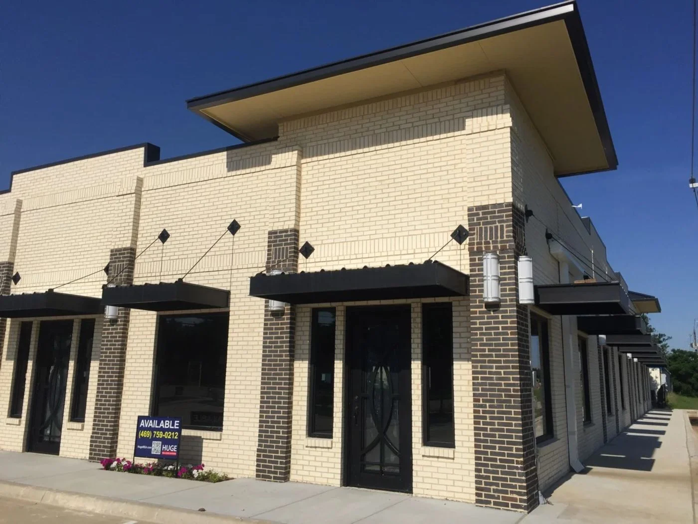 Photo 1 of 2414 Marsh Ln, Carrollton, TX 75006
